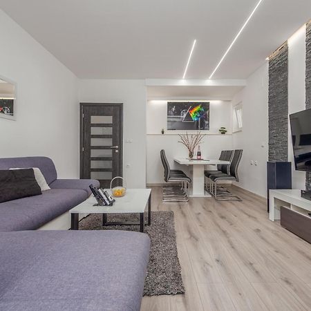 Floyd Apartment บาร์บินเย ภายนอก รูปภาพ