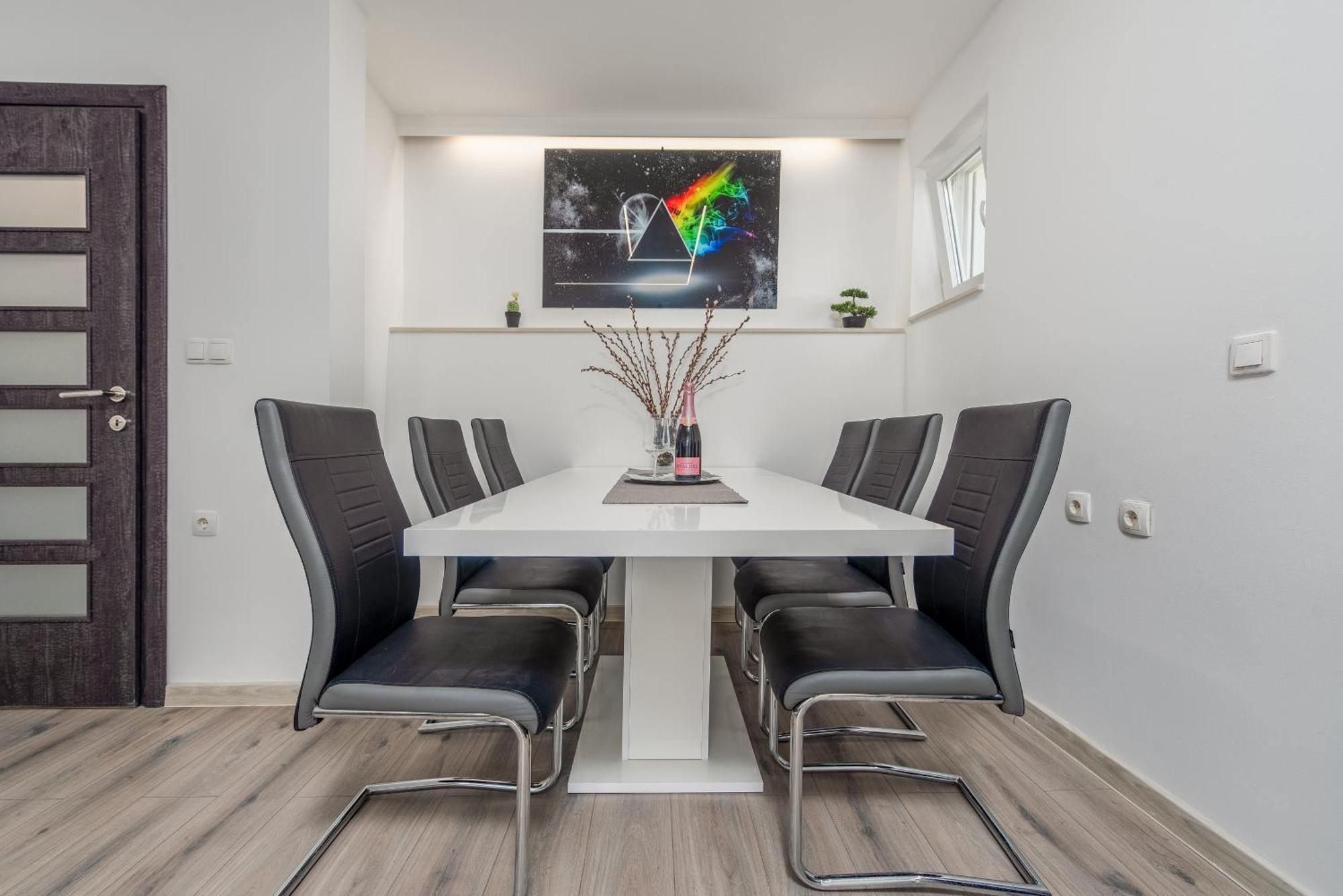 Floyd Apartment บาร์บินเย ภายนอก รูปภาพ