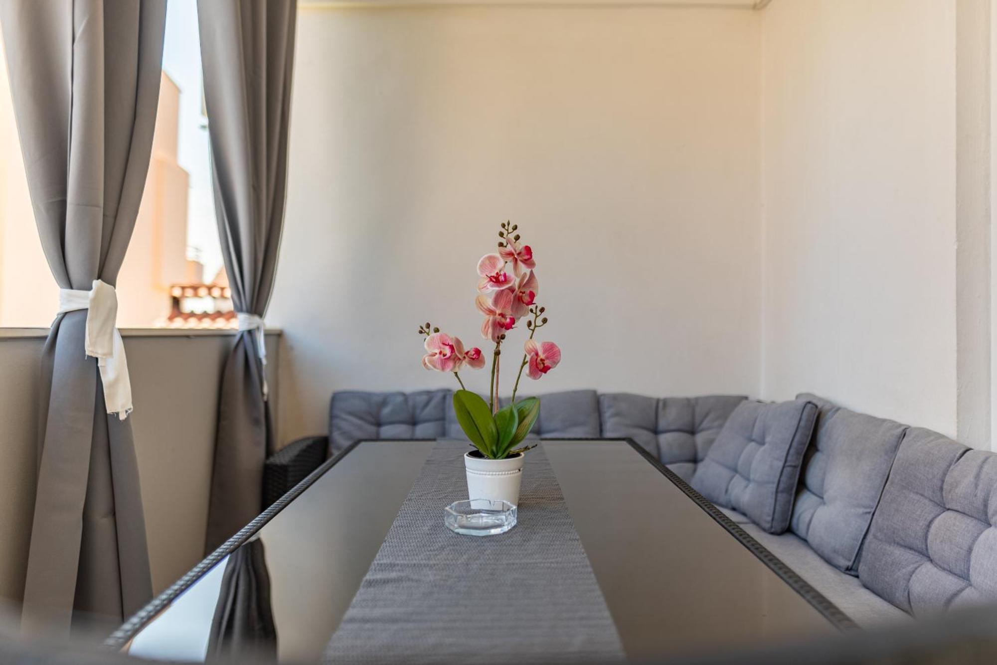 Floyd Apartment บาร์บินเย ภายนอก รูปภาพ